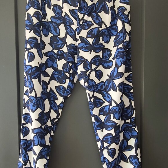 Banana Republic Women’s Floral Blue Print Cropped Pants Size 10 - Picture 3 of 7